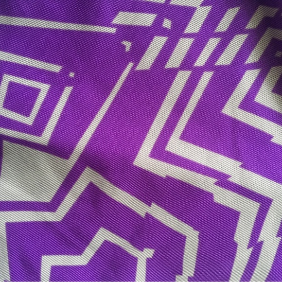 Seductions Halter Neck Top - Picture 2 of 10